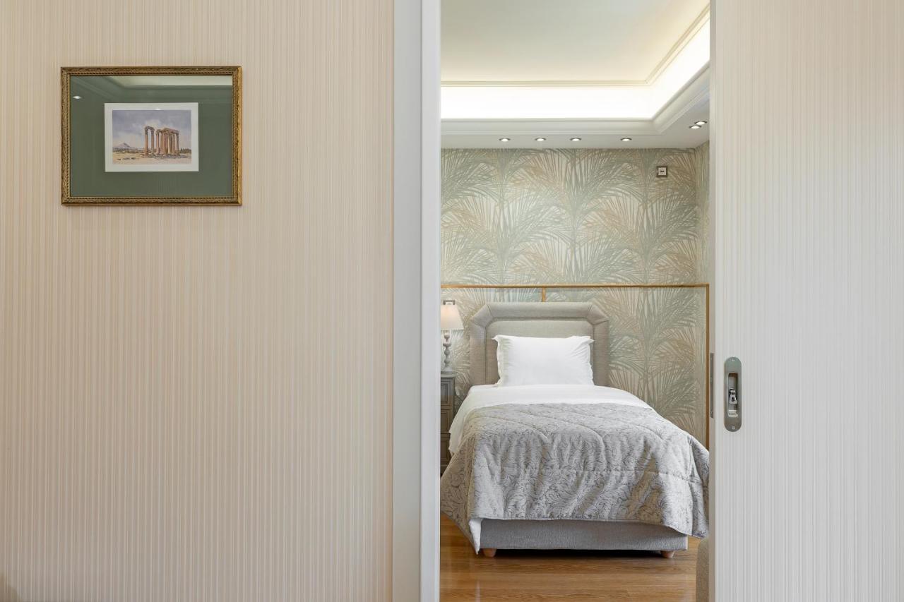 Vouliagmeni'S Elegance By Acropolis Suites Atenas Exterior foto
