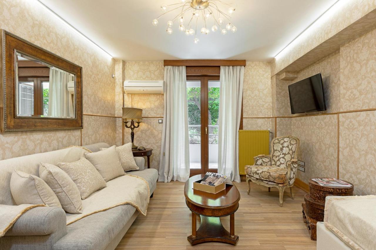 Vouliagmeni'S Elegance By Acropolis Suites Atenas Exterior foto